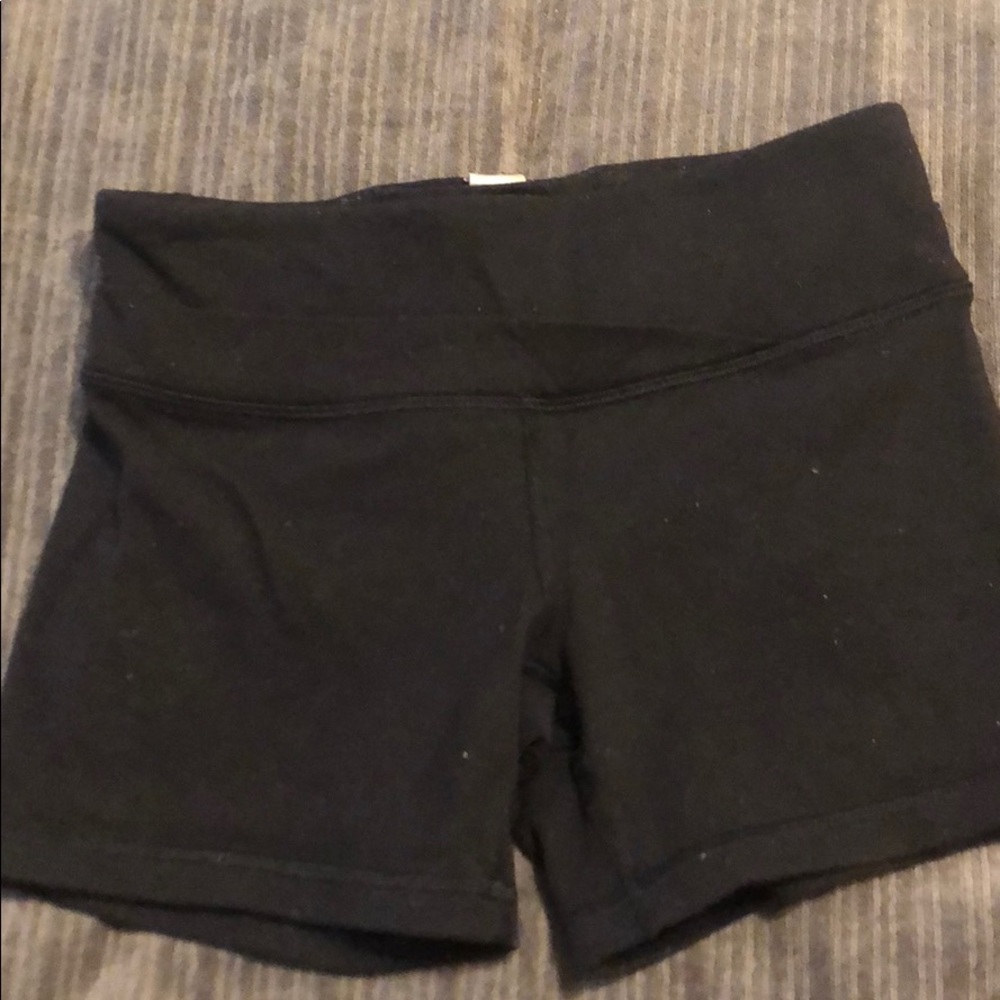black ivivva shorts